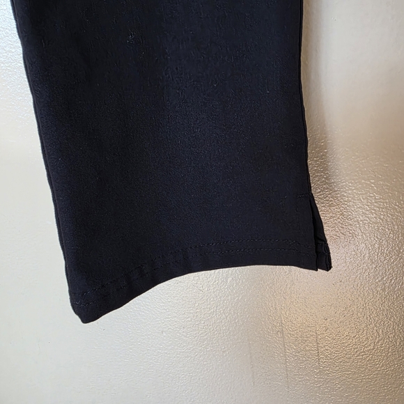 FIGS Yola High Waisted Skinny Tapered Leg Scrub Pants M Black  Tailored Nursing - Picture 6 of 16